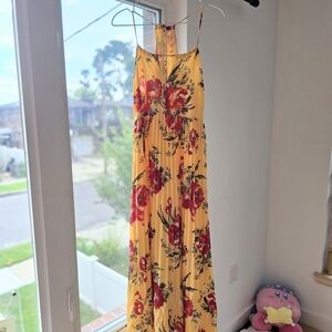 Abercrombie & Fitch Yellow Garment